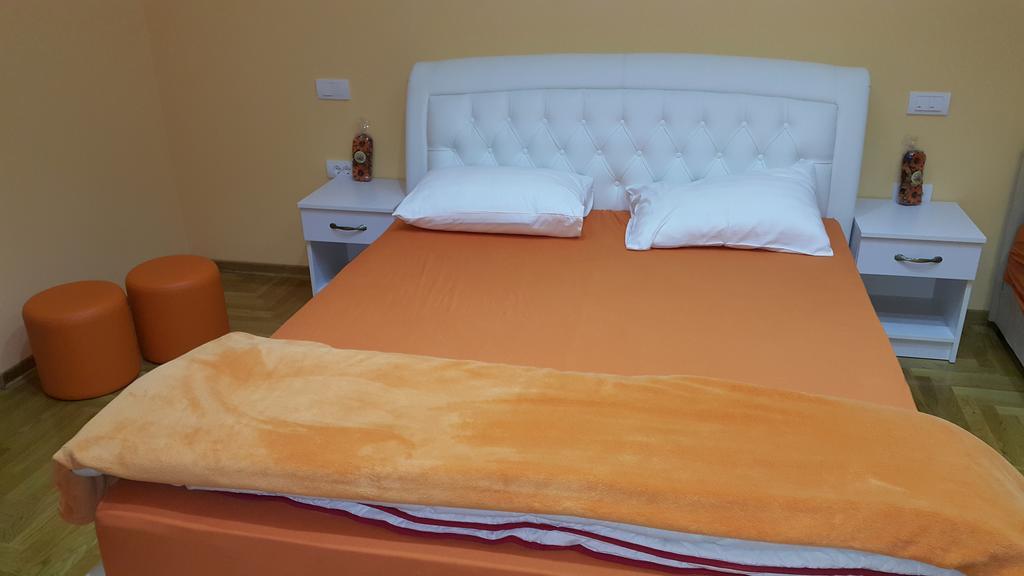 Akva Gold Aparthotel Arandjelovac Rom bilde