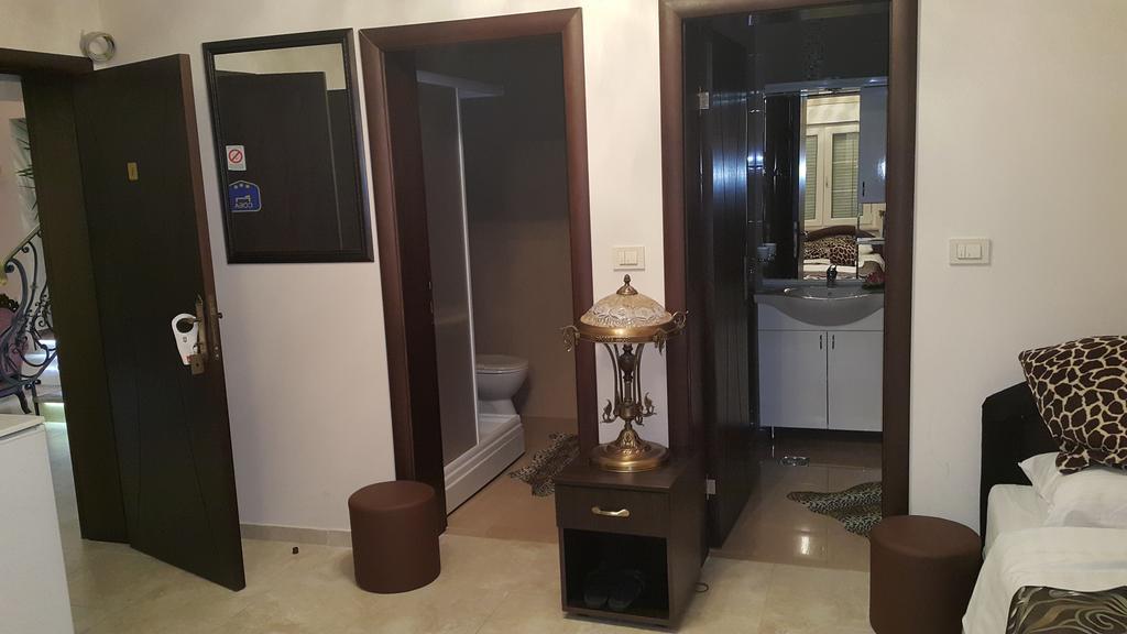 Akva Gold Aparthotel Arandjelovac Rom bilde